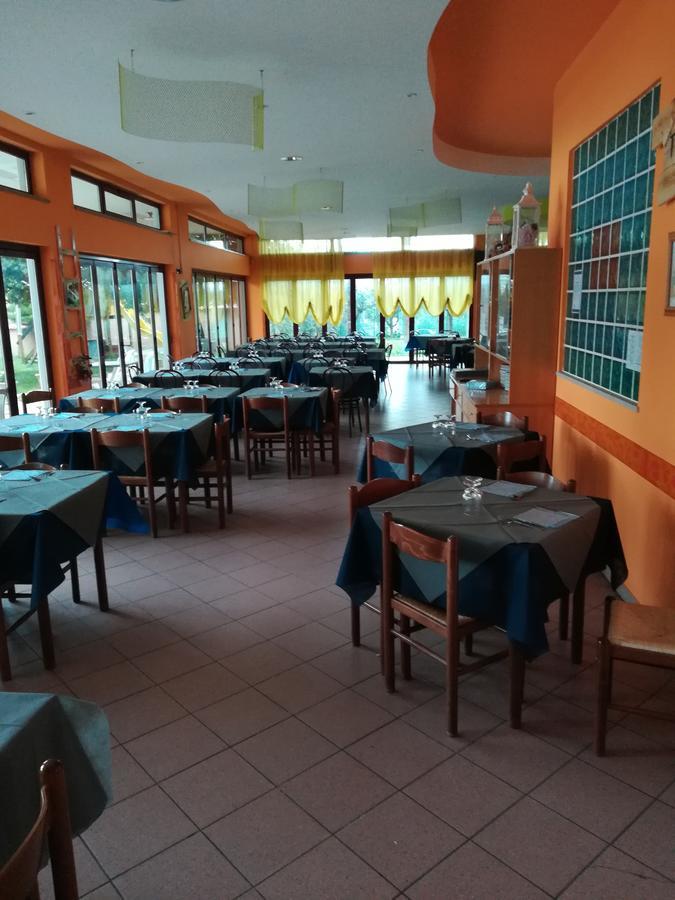 Hotel Tramonto Ancarano  Kültér fotó